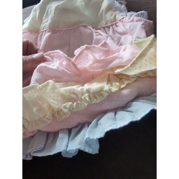 Vintage Baby Cream Polyester Baby Girl's Romper One Piece Outfit Ruffles 6-9 MOS - Picture 9 of 16